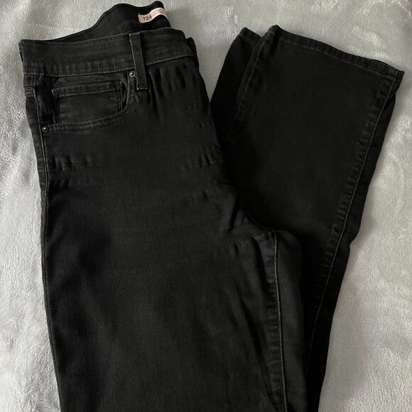 Levi's 724 High Rise Straight Jeans, Soft Black - Picture 2 of 7
